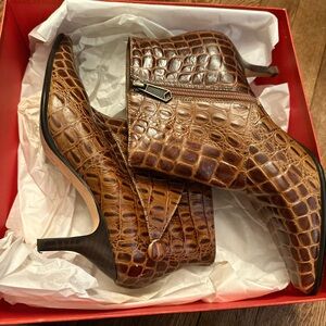 Donald J. Pliner Brown Croc-Embossed Ankle Boots